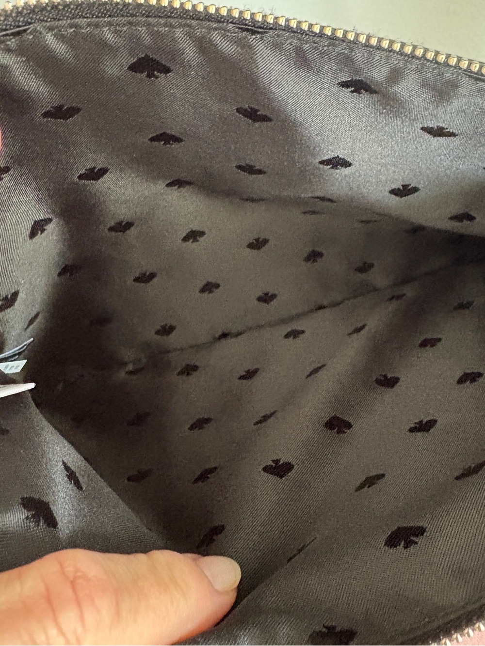 KATE SPADE Pebbled Leather - Picture 7 of 7